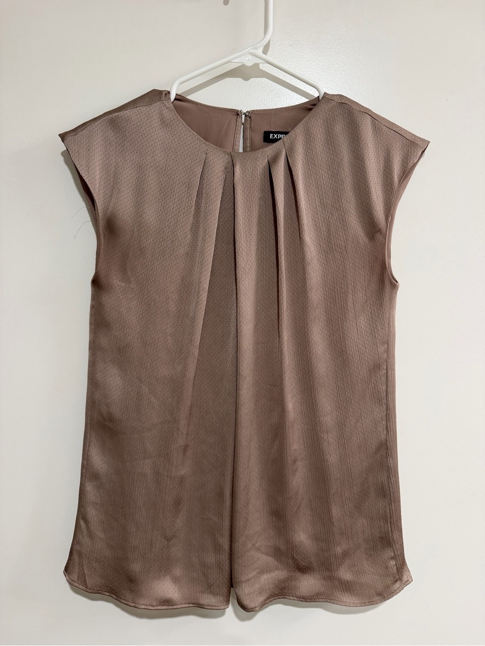 Express Taupe Cap-Sleeve Pleated Blouse